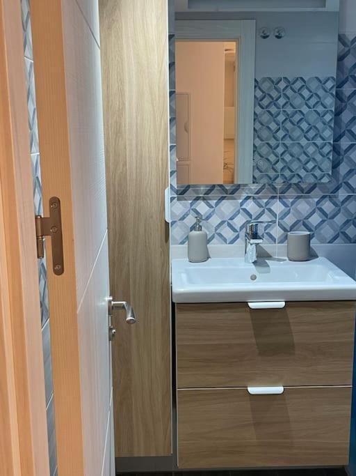 Lovely Beach Apartment Rincón de la Victoria Εξωτερικό φωτογραφία